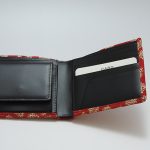 甲州印伝 財布（二つ折）の写真